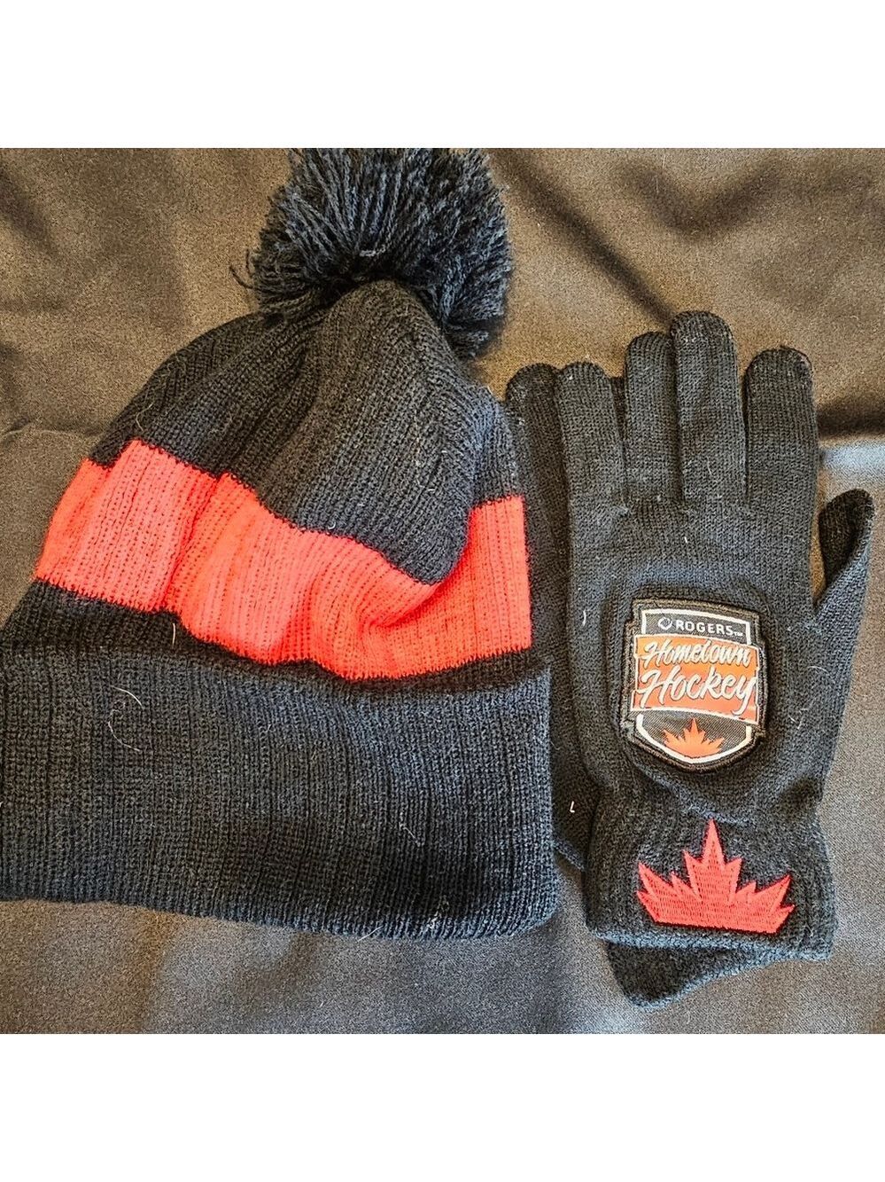 💥4 for $25💥 Rogers Hometown Hockey Toque / Beanie and Gloves Set
